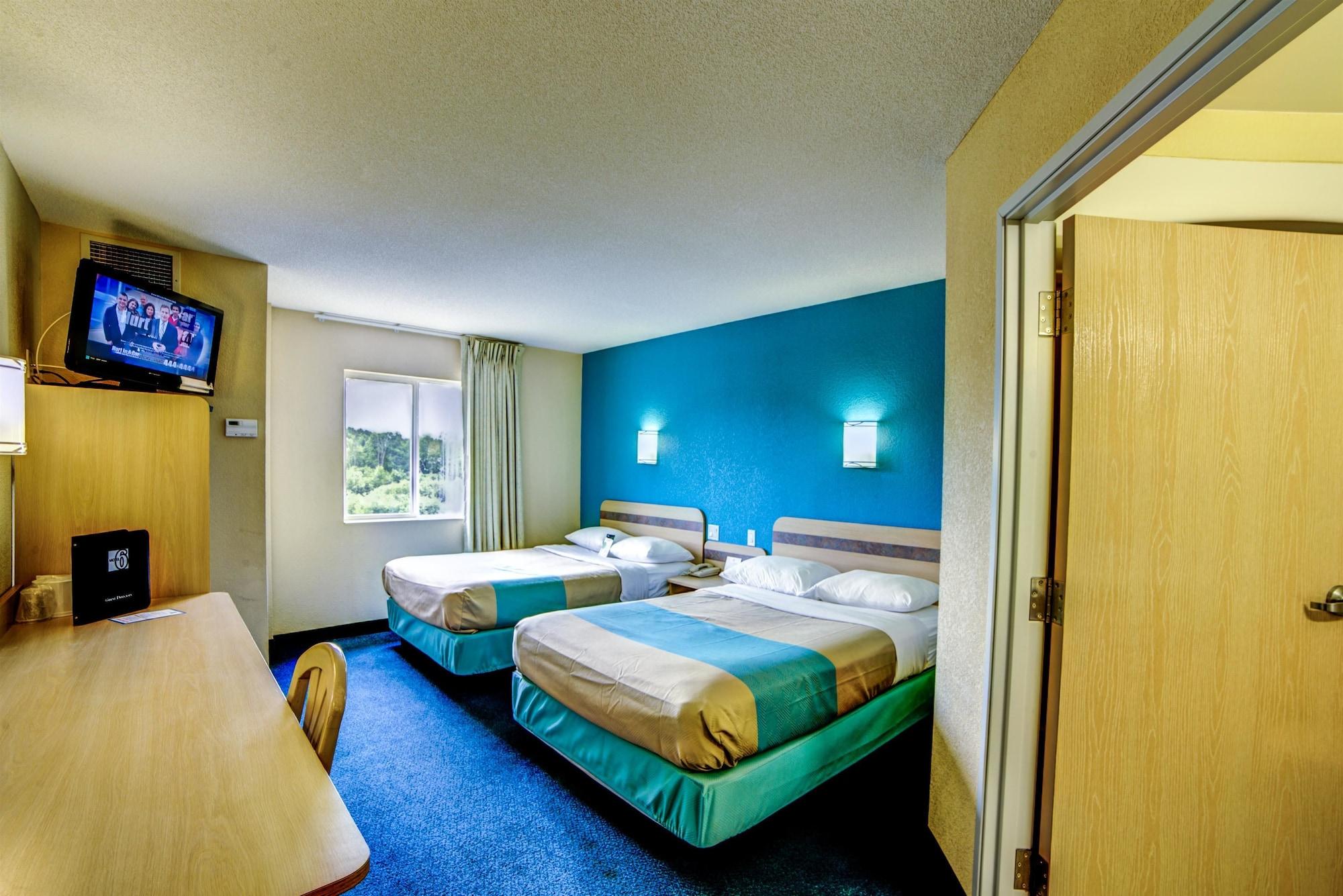 Motel 6-Huntsville, On Εξωτερικό φωτογραφία