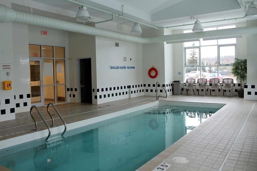 Motel 6-Huntsville, On Εξωτερικό φωτογραφία