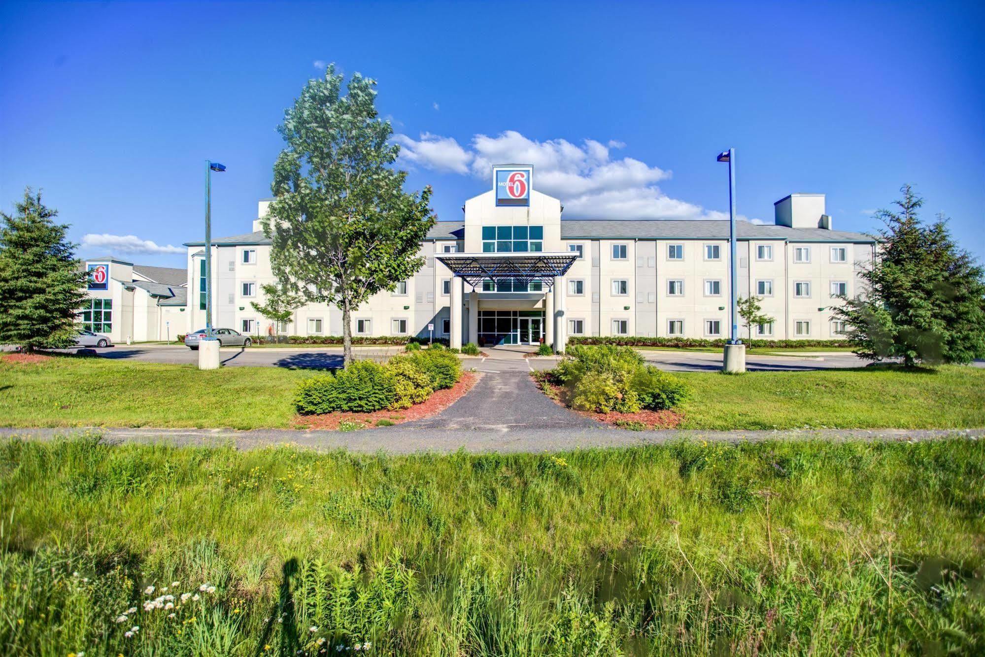 Motel 6-Huntsville, On Εξωτερικό φωτογραφία